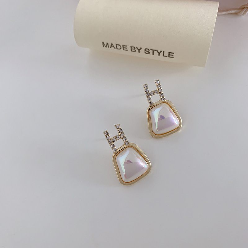 Sophisticated small universal fashionable elegant earrings with…