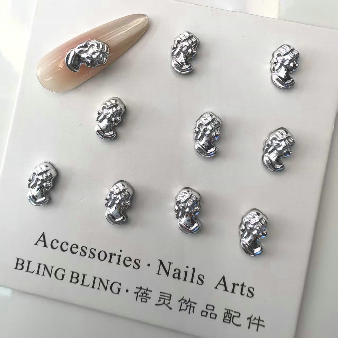 银色头像合金树脂美甲饰品批发04.jpg