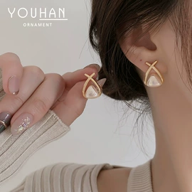 耳钉;项链;手链