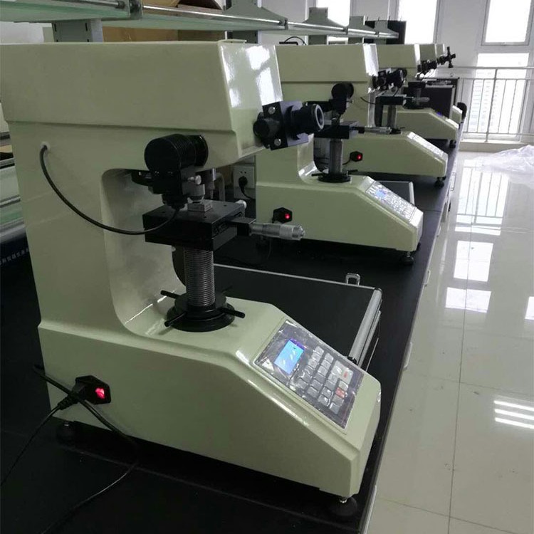 数显维氏硬度计1kg 碳化钨基材硬度测试设备