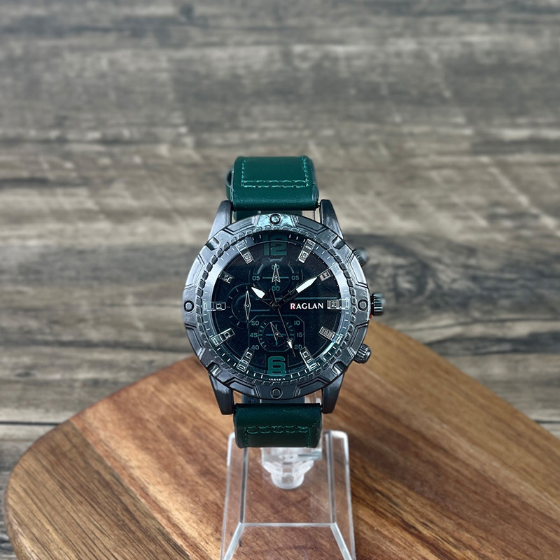 Cross-border foreign trade new retro fashion Men's Watch trendy casual scale quartz watch wholesale one-piece delivery