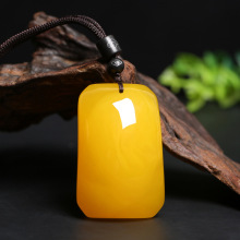 直播引流礼品展会琥珀蜜蜡吊坠无事牌挂绳款项链男女款毛衣链手工