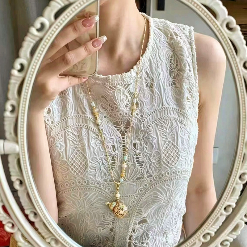 New Chinese-Style Long Gold Hollow-Out Gourd Pendant Necklace, Niche Design Long National-Style Necklace Accessory