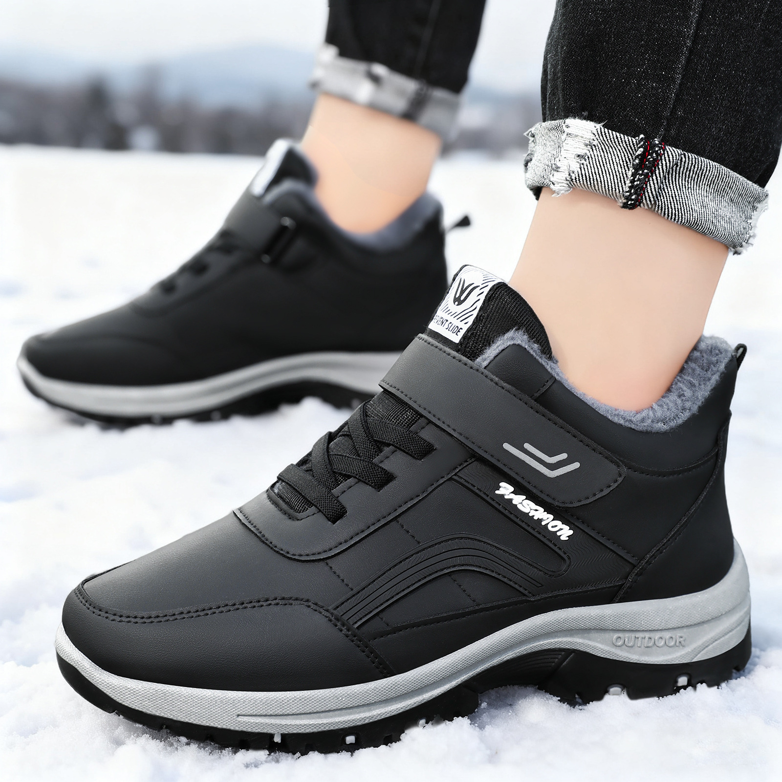 Zapatos de invierno para hombre de algodón con forro de felpa y botas de algodón grueso, talla grande con velcro, zapatos para caminar para personas mayores, botas de nieve cálidas para exteriores de caña alta.