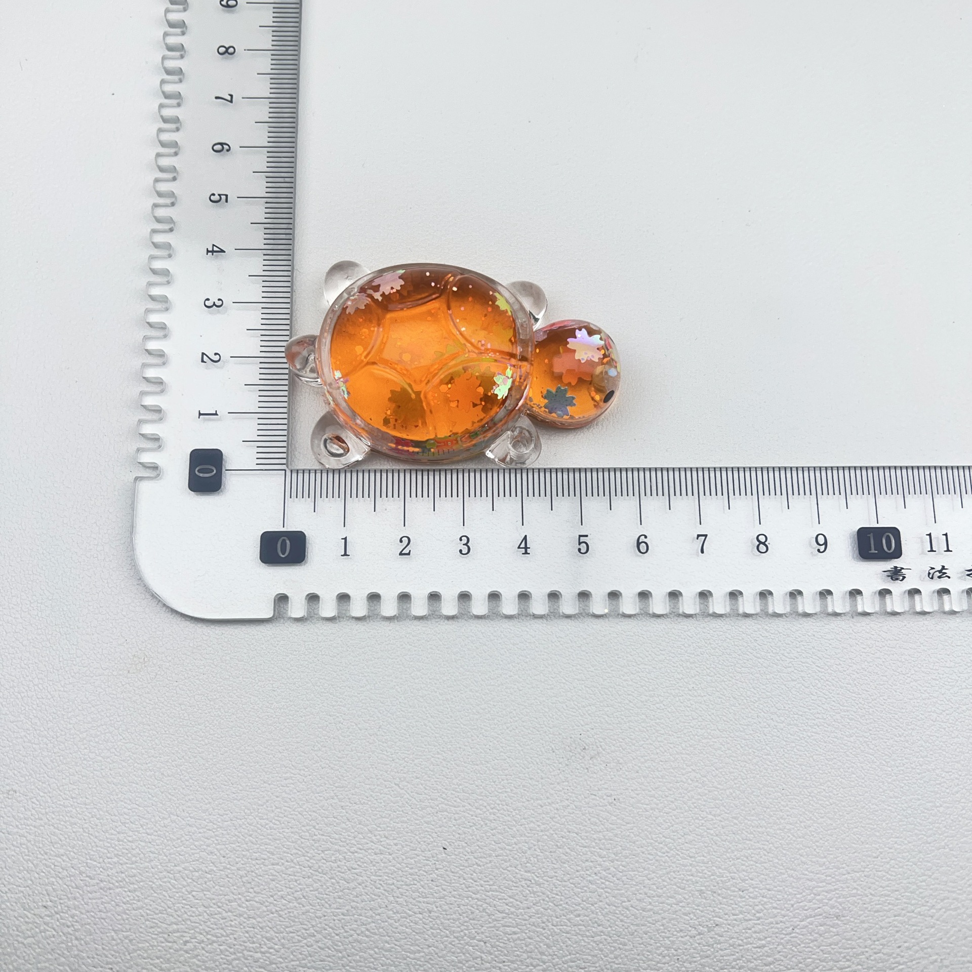 Chatter en vivo explosión de joyería DIY arena flotante en aceite explosión tortuga llavero bolso de teléfono móvil colgante decoración de escritorio