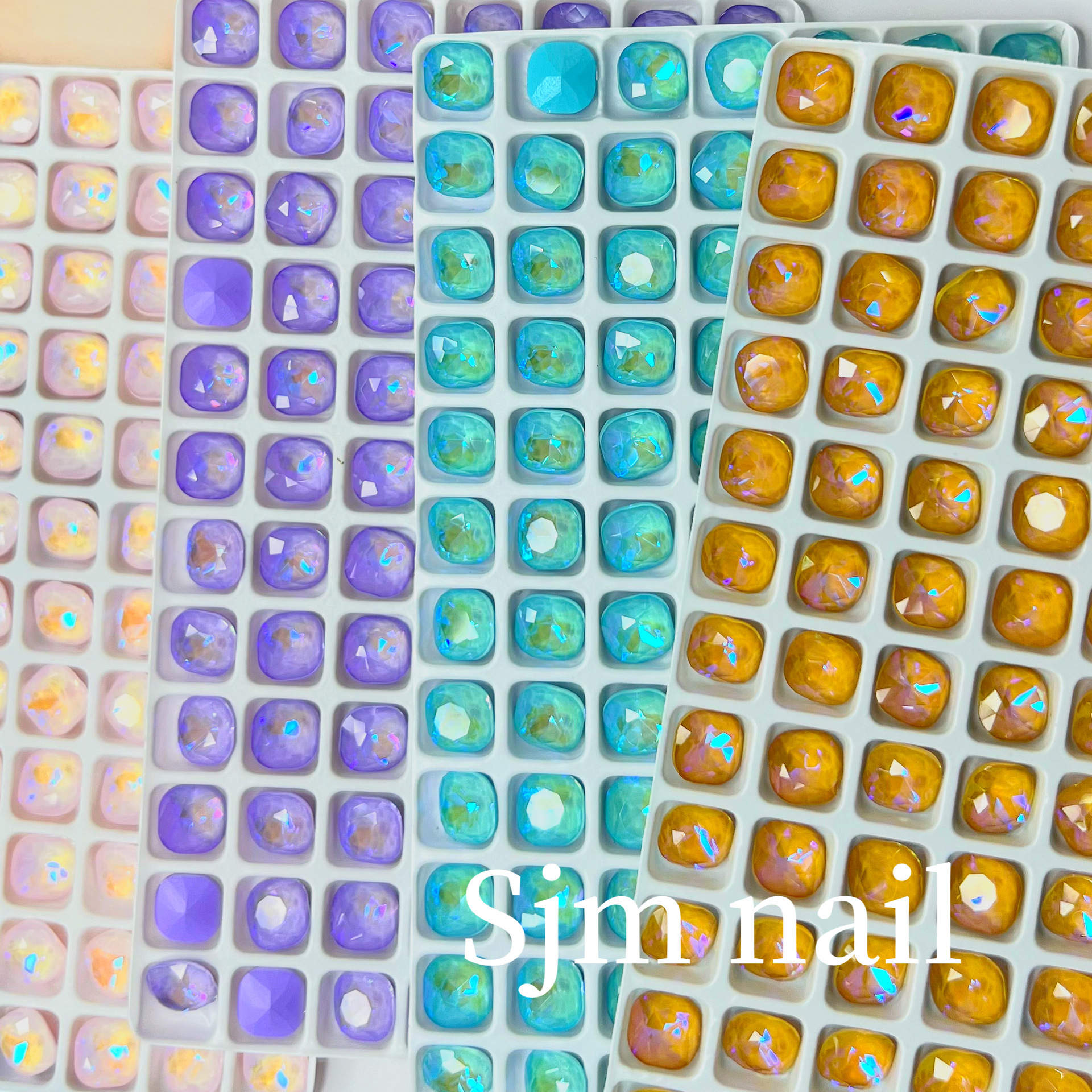 E8C53F9E-095D-4CBA-A58A-BDE648