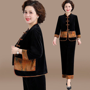Middle-aged mother spring dress foreign style gold velvet suit 2025 new rich wife middle-aged and elderly women's spring and autumn coat