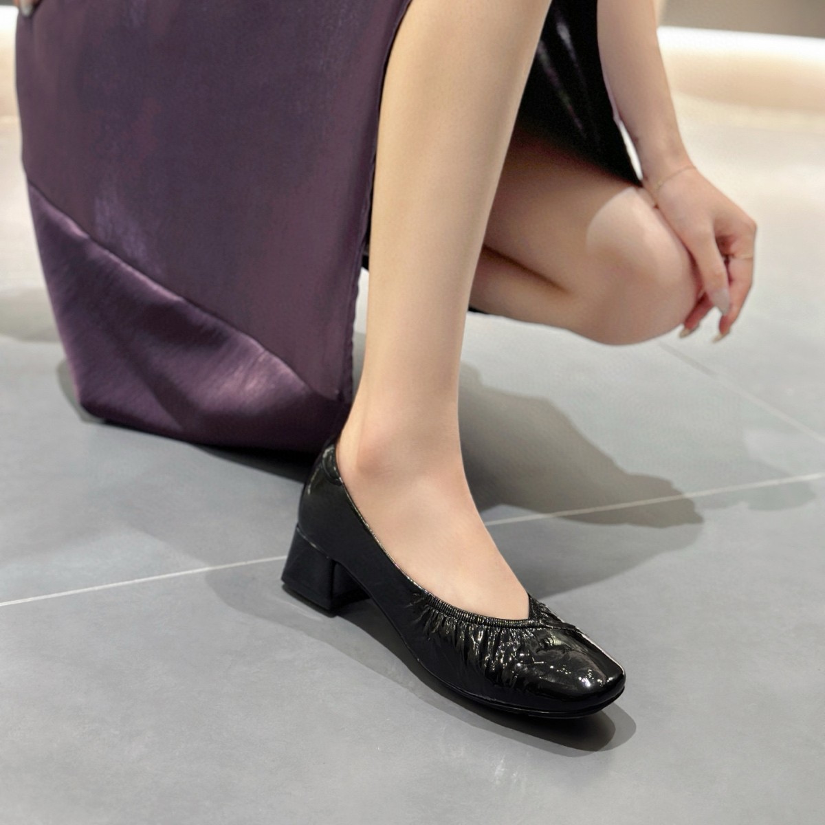 Giày nữ mũi vuông miệng nông da bóng nơ gót trung bình — Màu đen, Màu vàng kem, Màu trắng nhạt, Màu mơ