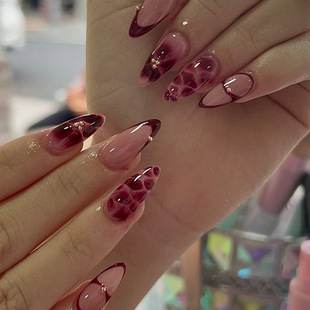 French Burgundy Wearable Nails Simple Petal Flowers European and American Hot-Selling Manicure Nails Press on Nails