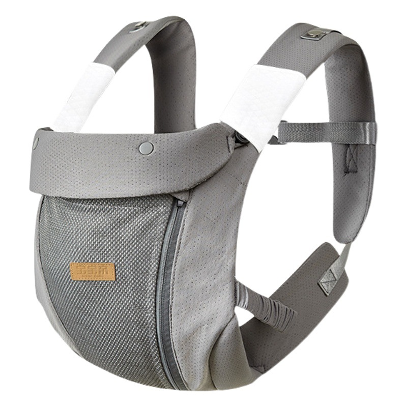 赤ちゃんのストラップの前で抱っこして外出するのは簡単です。