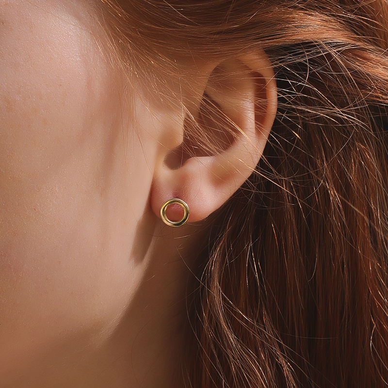 Orecchini a lobo a forma di o a doppio anello placcati oro 18k_voghion.com
