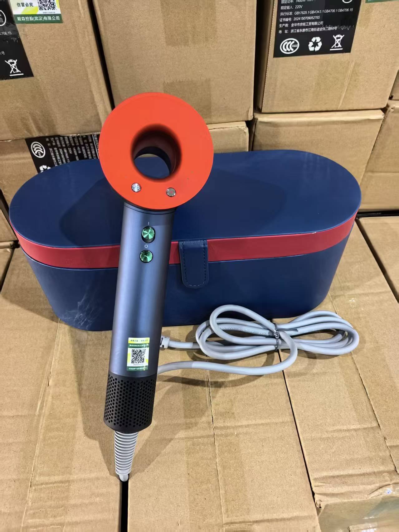 가죽 상자 + 1600W + 3년 보증 및 무료 교체