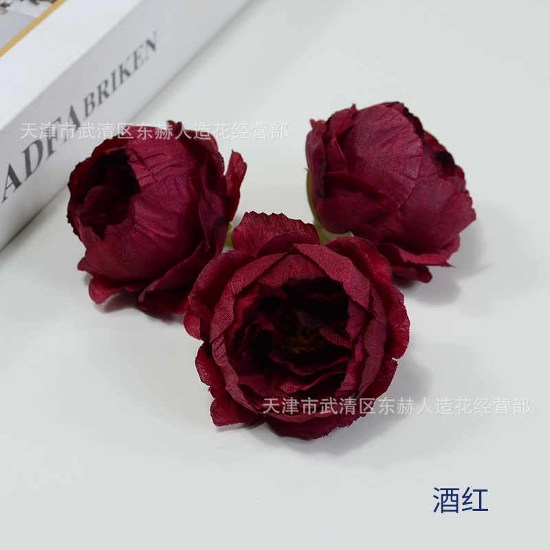 精巧な牡丹の花5cmの小さい牡丹の結婚式のテーブルの花は絹布の牡丹の花を飾ります。|undefined