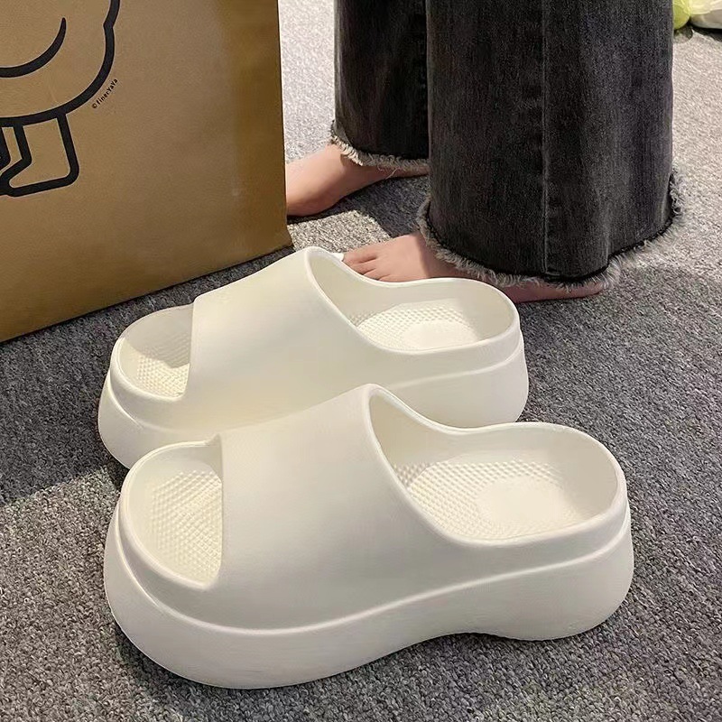 Nueva plataforma de verano aumento de la altura zapatillas en stock Comercio exterior Tailandia zapatos Celebridad de Internet transfronteriza mismo estilo zapatillas de tacón alto para mujer 2023