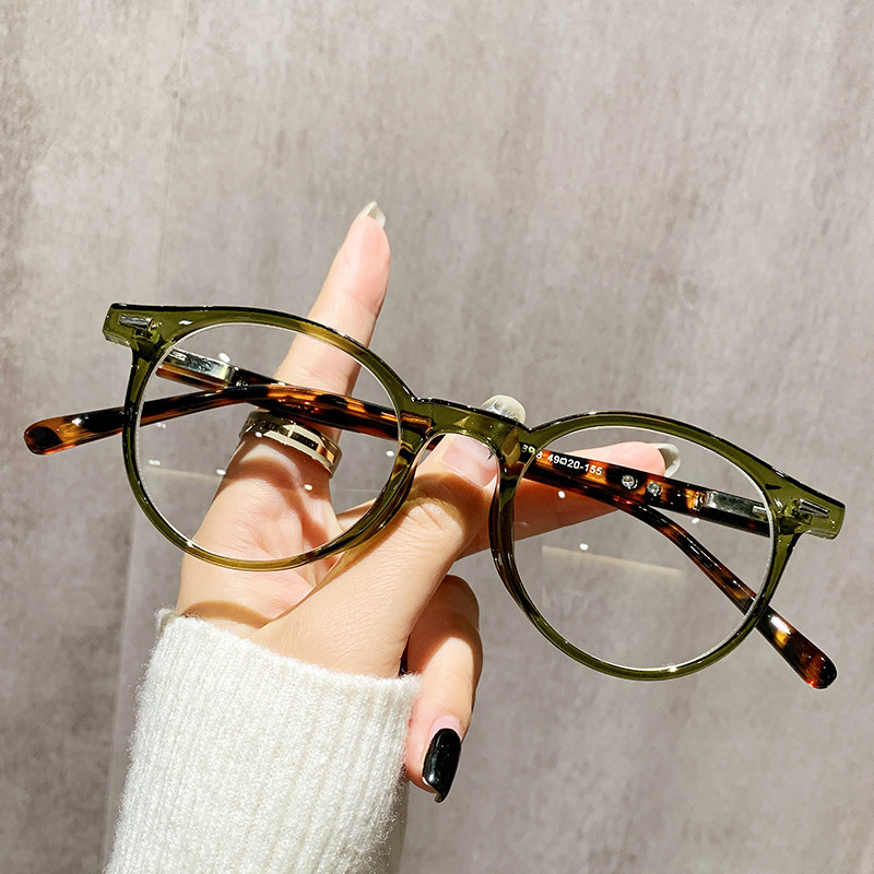 Japanese retro ultra-light round frame anti-blue light myopia glasses women can match degrees plain face Net Red big face slimming glasses frame Japanese retro ultra-light round frame anti-blue light myopia glasses women can match degrees plain face Net Red big face slimming glasses frame