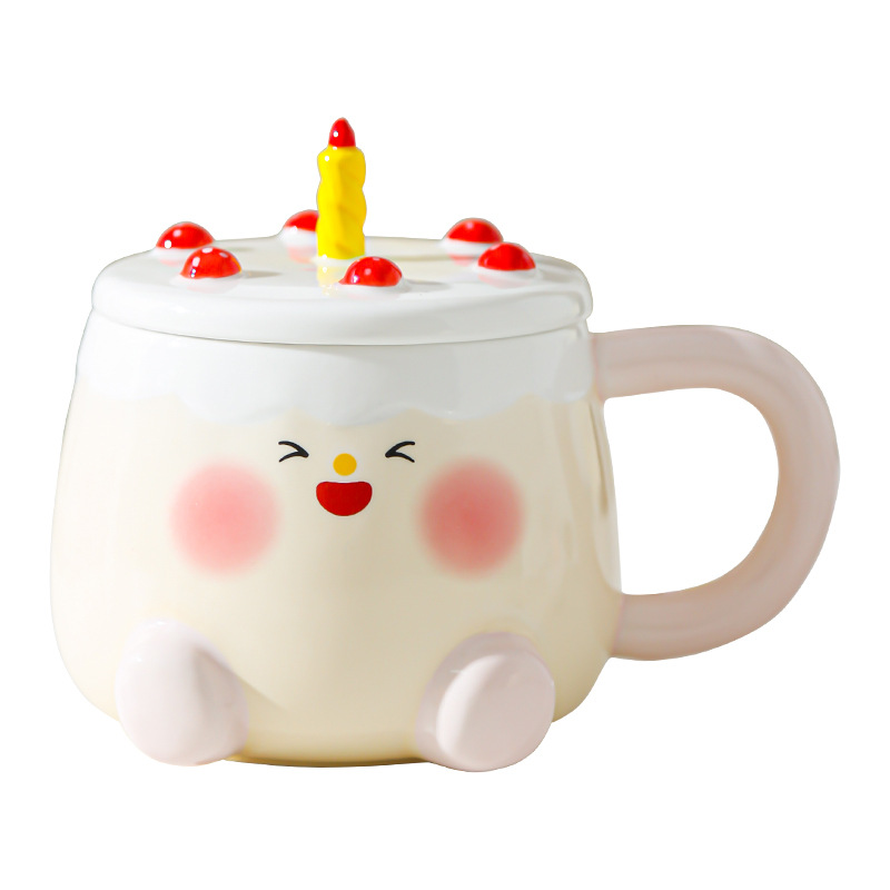 Taza de pastel de dibujos animados creativos Regalo de cumpleaños Regalo de mano Taza de cerámica Taza de agua linda de alto valor Taza con tapa