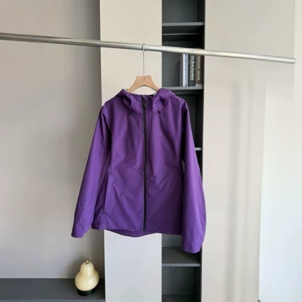 【Lightweight and Durable】Bijia's New Women's Outdoor Windproof and Rainproof Thin Jacket 041008