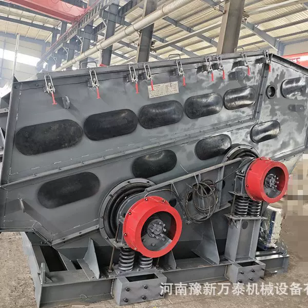矿用石料振动筛石灰焦炭砂石筛分设备选矿双层环保振动筛厂家