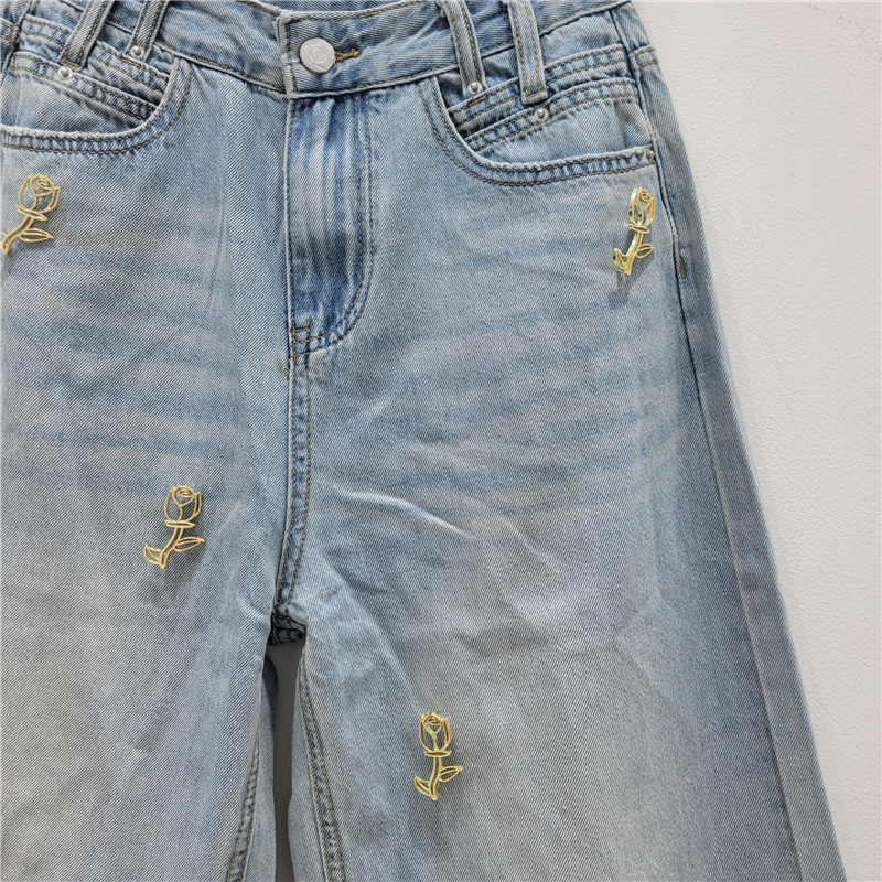 American Street Wind Metal Rose Decoration Jeans Diseño femenino Suelto Pantalones Jeans agujeros de cintura alta