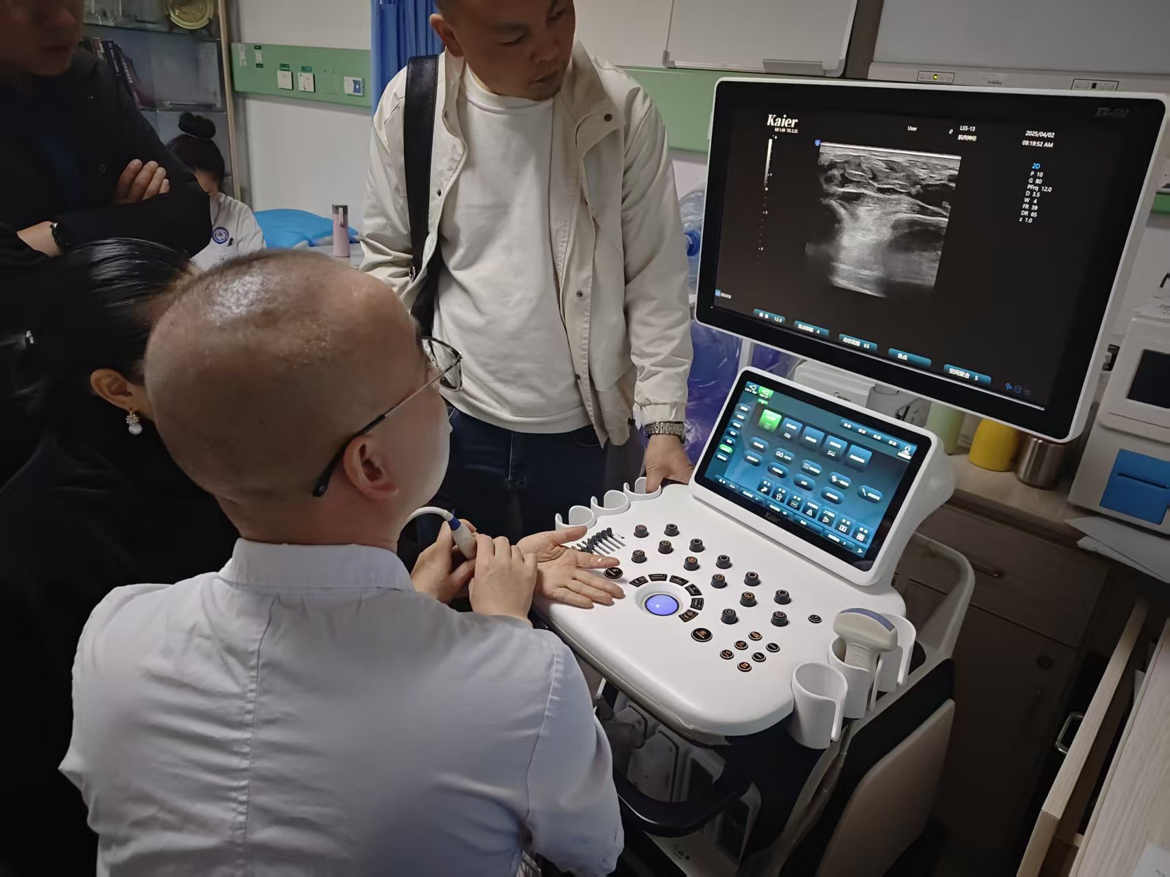 0934247d07c050d703eb6b4f98f607