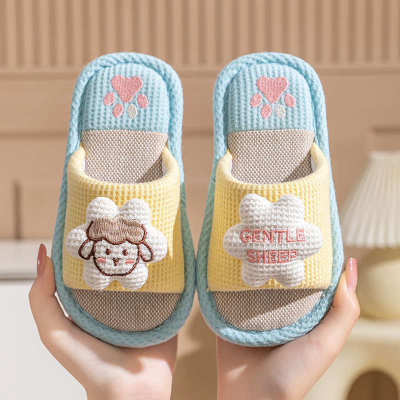 Children's Slippers Linen Girls' Four Seasons Indoor Spring and Autumn Non-Slip Slippers for Boys Children Baby Slippers for Boys Home Summer