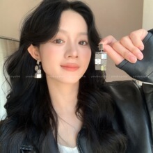 2026新款银色方片金属流苏耳环女高级感韩系出片耳钉个性耳饰批发