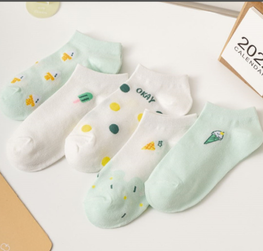 Nuevos/hombres y mujeres opcionales Otoño e Invierno hombres y mujeres medias altas medias blancas calcetines invisibles calcetines florales lindos