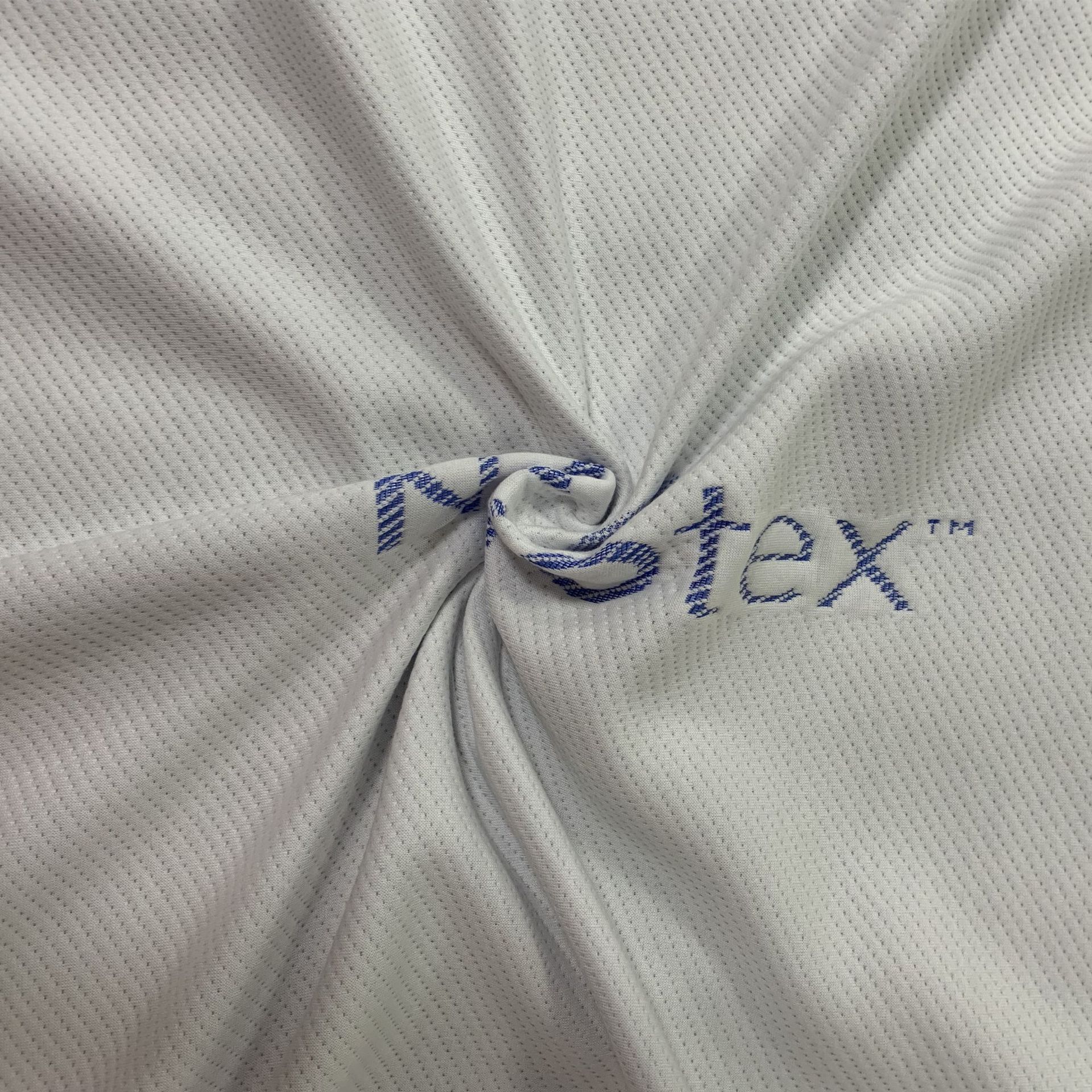350 gramos de colchón de tres funciones de prevención se puede hacer tela jacquard impermeable a prueba de agua a prueba de aceite a prueba de contaminación