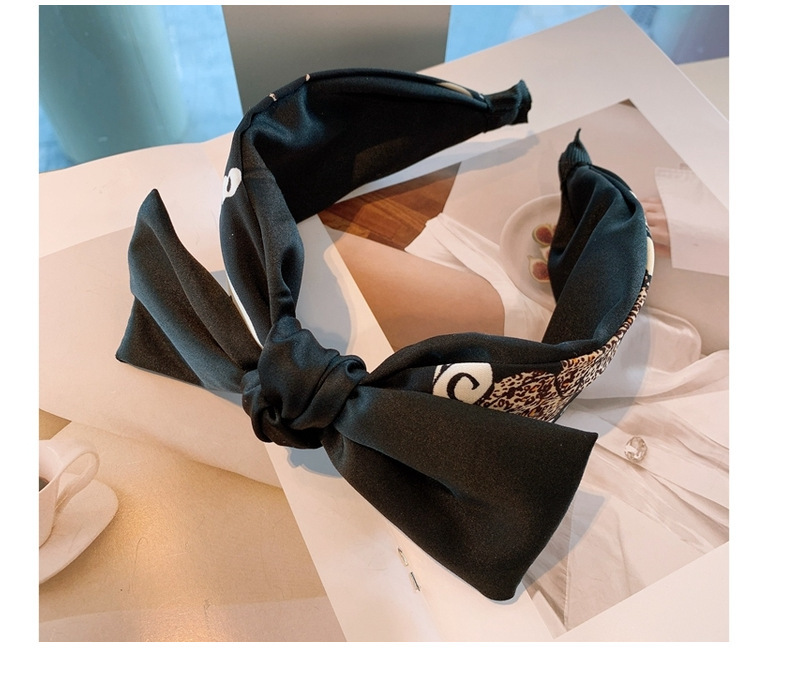 Korean New Retro Silk Letter Bow Headband display picture 15
