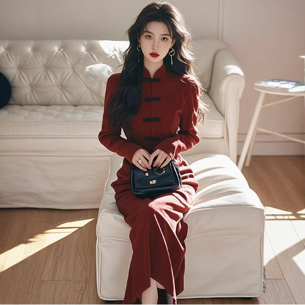 Beautiful and Unique New Year's Eve Dress for Important Occasions Winter New Chinese Red Buckle Long Sleeve dress Beautiful and Unique New Year's Eve Dress for Important Occasions Winter New Chinese Red Buckle Long Sleeve dress