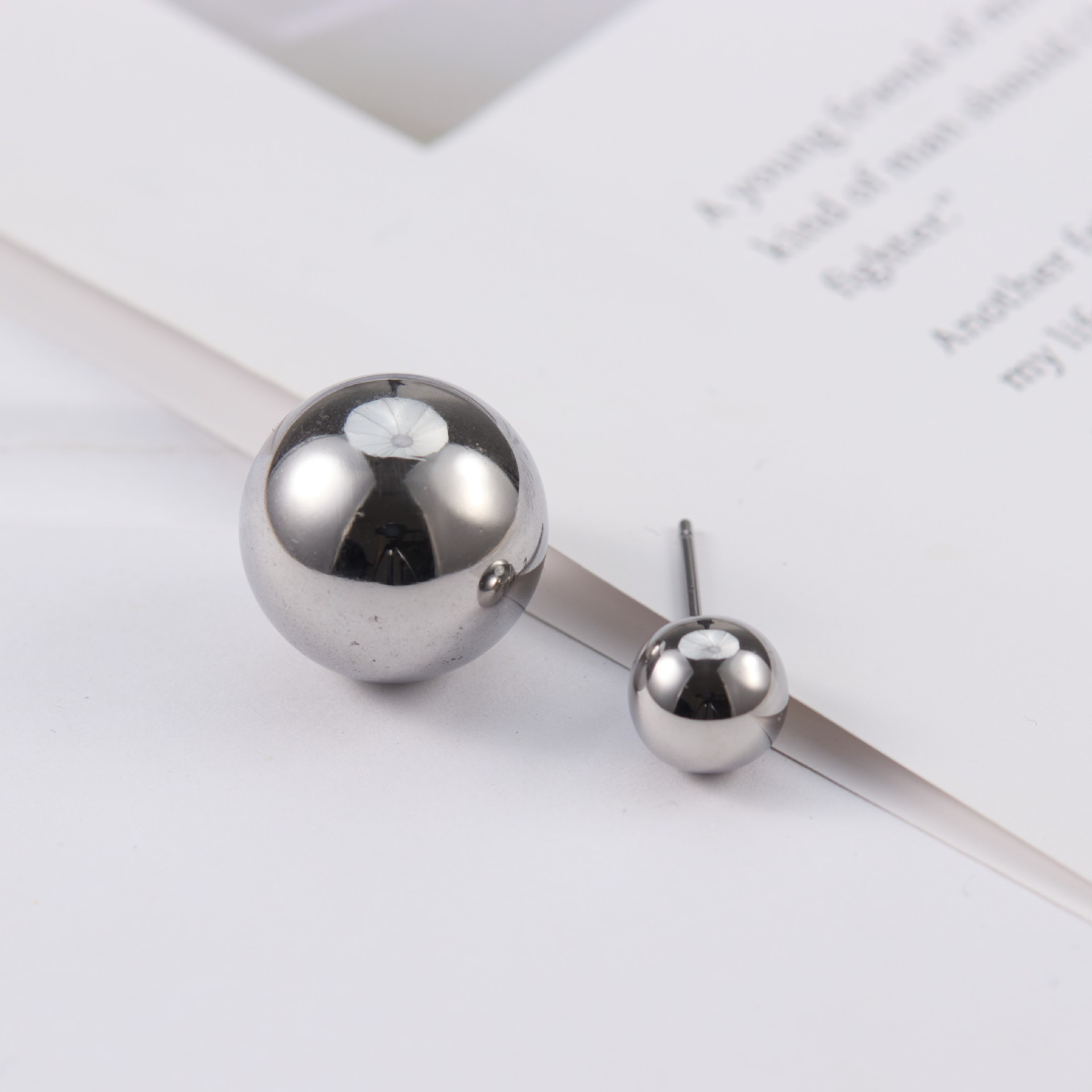 Ear Studs Classification 1 Pair Quantity Holiday, Daily Occasion 1 Pair Simple Style Solid Color Plating Titanium Steel Ear Studs