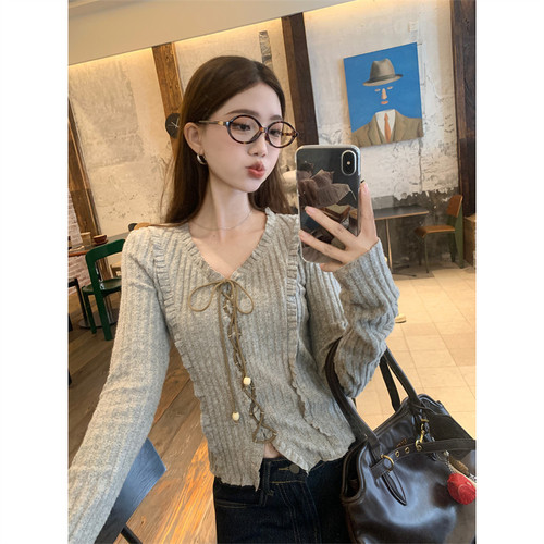 Sweet and Spicy Body-Shaping Long-Sleeve Knit Cardigan for Women - Winter Bandage Design, Stylish, Slimming, Short-Sleeve V-Neck Top