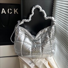 �r�����e�޷�������Ҹ�����ذ�Ů2025�����¿����ٴ�����μ��