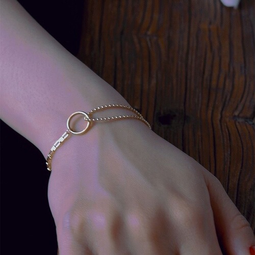 Japanese and Korean version of simple personality temperament round circle chic cold wind titanium steel rose gold plated bracelet women's bracelet