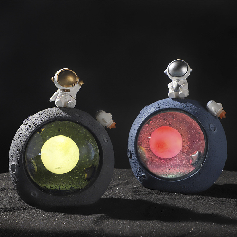 Galaxy Astronaut Creative Home Desktop Ornaments Wholesale Small Lamp Living Room Decorations Graduation Gifts Handmade