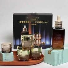 �羳����С��ƿ���{����˪�׽��Aˮ��������˪�ѻ�ԭ��Һ���AҺ