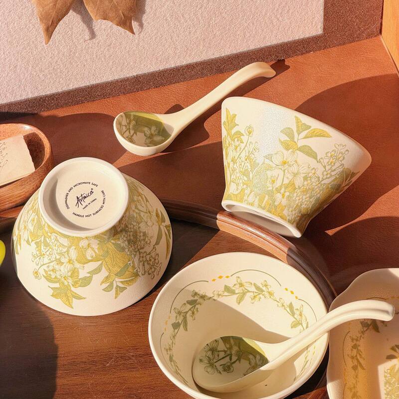 Lily of the Valley Ceramic Bowl 5inch Household Glazed Colorful High-Value Ceramic Rice Bowl, Tall Bowl, Noodle Bowl, Tableware