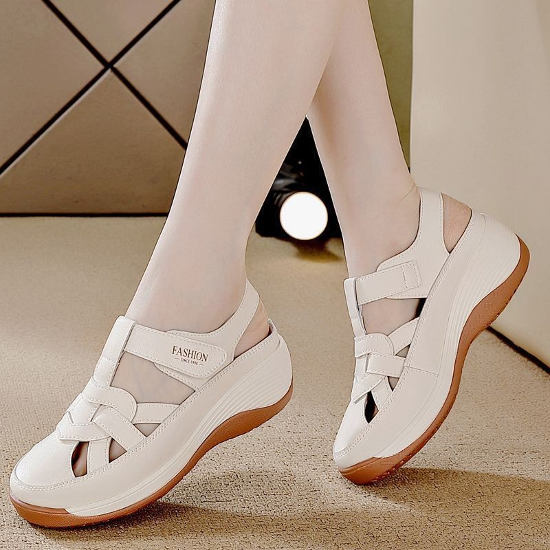 2026 verano nuevo bolsillo vacío fondo grueso sandalias de tacones amor de moda romana simple zapatos de mamá
