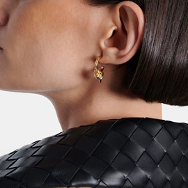 耳钉;耳环;项链