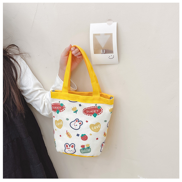 New gift packages: Instagram cute cartoon tiger, new bucket bag, hand-held canvas bag, and girlish round bucket bag undefined