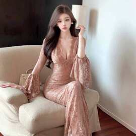 28332欧美东南亚外贸批发2026女装纯欲蕾丝钩花v领长袖修身连衣裙