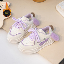 萌系布丁狗女童运动鞋加绒2025秋冬季新款儿童休闲鞋ins百搭板鞋