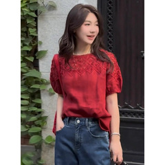 フレンチスタイルの女神スタイルミニマリストスタイルレッド半袖トップ2025夏ラウンドネックレーススプライシングTシャツ女性用