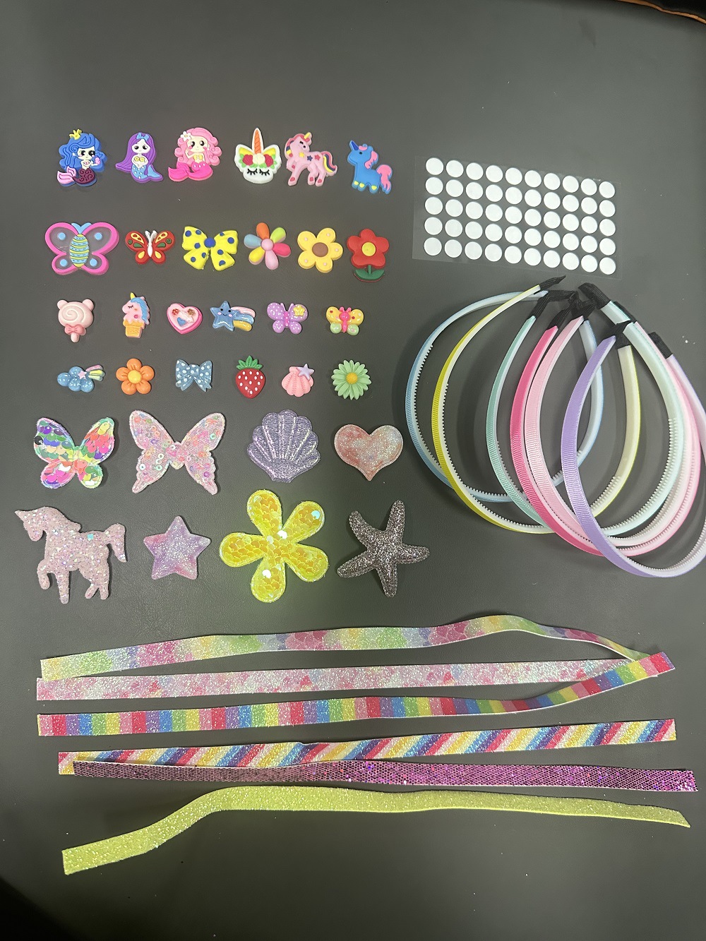 Tronos de Amazon diy juego de diadema Juguetes Accesorios para el cabello Combinación Diadema para niños Paquete de material hecho a mano Spot al por mayor