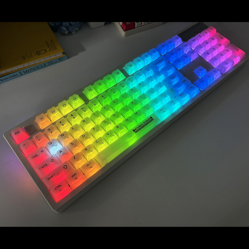 Transparent key cap PC material transparent matte surface key cap Korean Russian Thai Japanese German and so on Transparent key cap PC material transparent matte surface key cap Korean Russian Thai Japanese German and so on