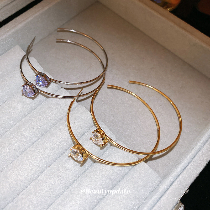 Pendientes en forma de C de amor de circón de aguja de plata de galvanoplastia de oro real Pendientes de diseño simple de moda femenina Pendientes de lujo ligero de alta gama