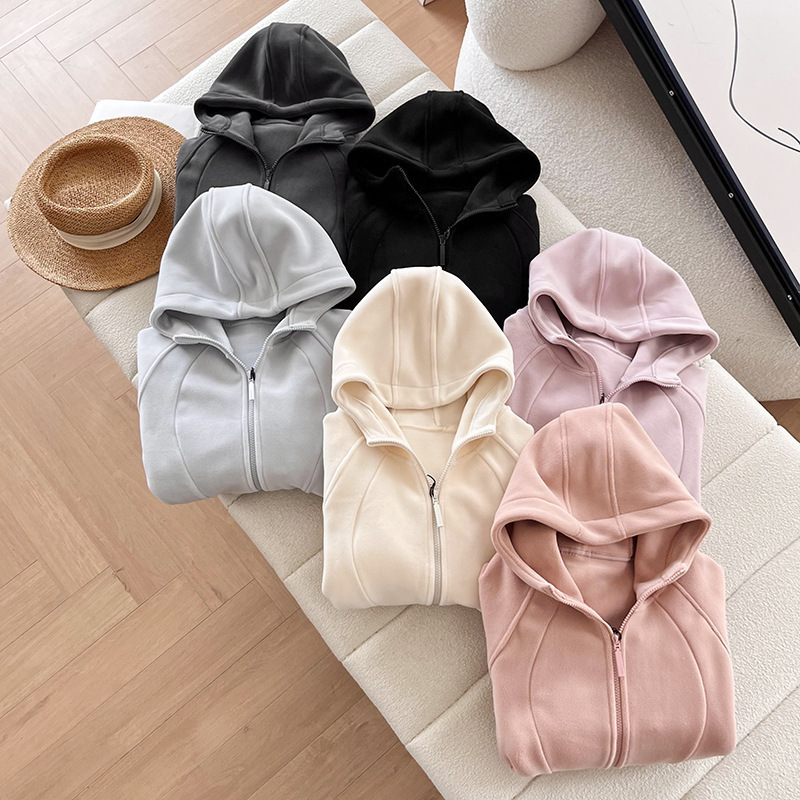 2026 Autumn and Winter New Style Fleece Short Jacket for Women, Warm Top, Thickened Oli Fleece Slim Fit Windproof Hooded Sweatshirt for Women 2026 Autumn and Winter New Style Fleece Short Jacket for Women, Warm Top, Thickened Oli Fleece Slim Fit Windproof Hooded Sweatshirt for Women