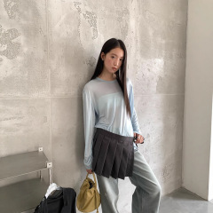 愛とナンシー十三行2025夏丸首マスク水光感冷たい日糸日焼け止め長袖tシャツ女22003