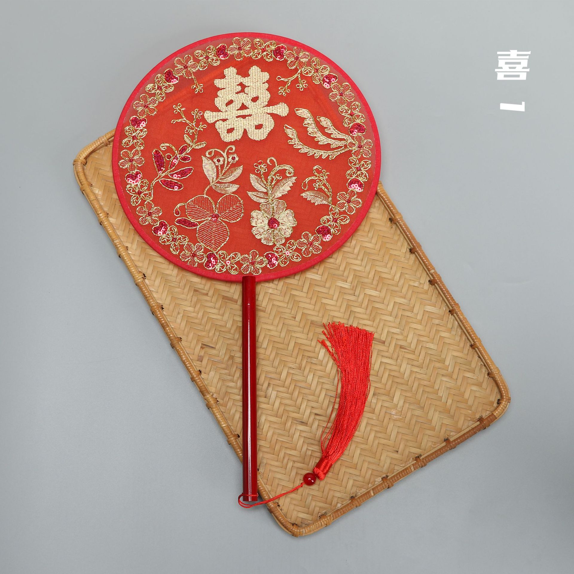 Nuevo estilo chino antiguo boda novia grupo ventilador bienvenido ventilador dama de honor padrino grupo ventilador boda bordado grupo ventilador al por mayor