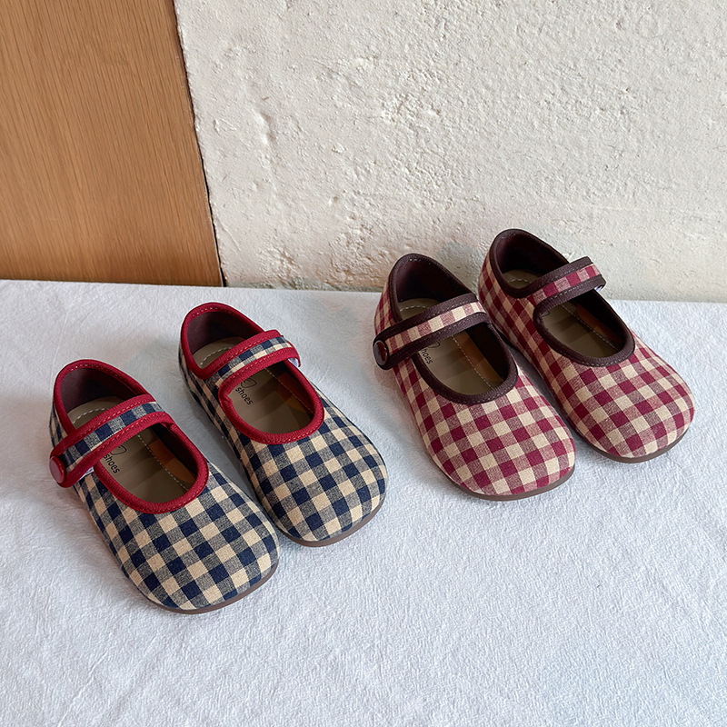 Niñas de moda retro marizhen zapatos de otoño 2026 nuevos zapatos casuales de velcro de malla suave para niños image 5